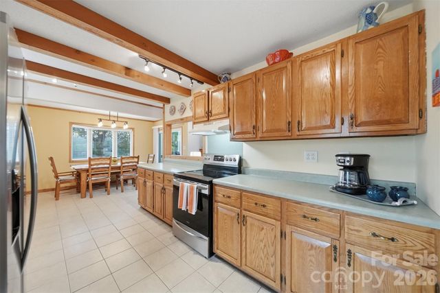 140 Williams Cove Lane, Taylorsville, NC 28681