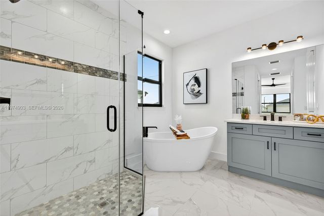 3404 11th ST, Lehigh Acres, FL 33976