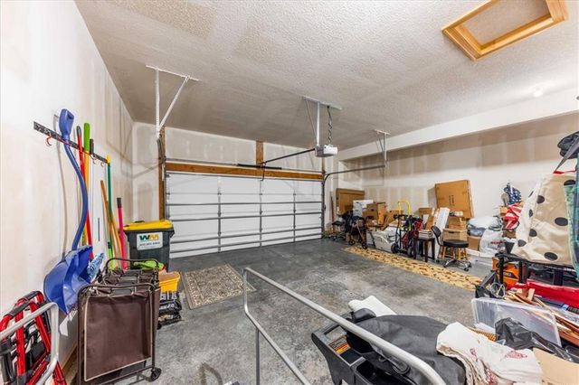 20850 W 190th Place, Spring Hill, KS 66083