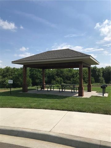 20850 W 190th Place, Spring Hill, KS 66083