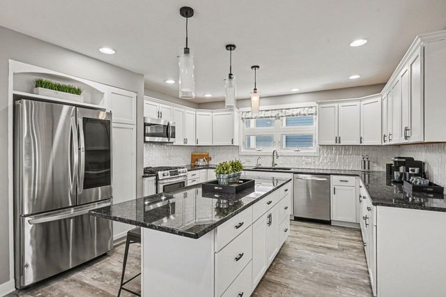 2019 Lakeview Drive, Portage City, MI 49002