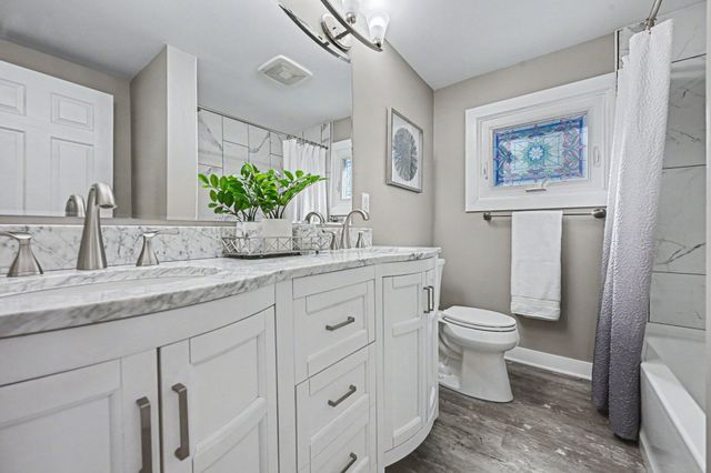 2019 Lakeview Drive, Portage City, MI 49002