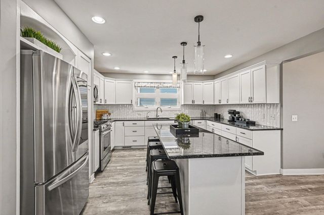 2019 Lakeview Drive, Portage City, MI 49002