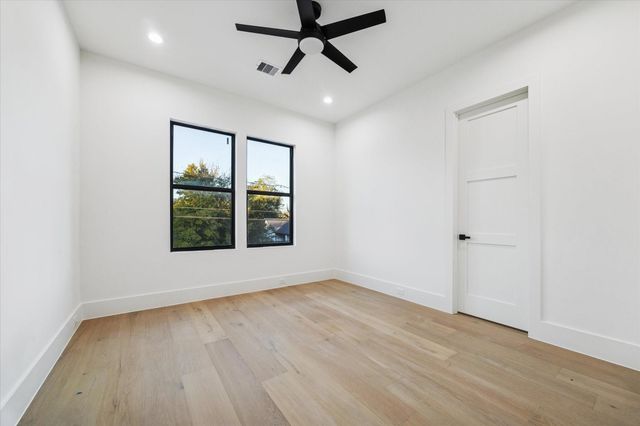 614 Eleanor Street, Houston, TX 77009