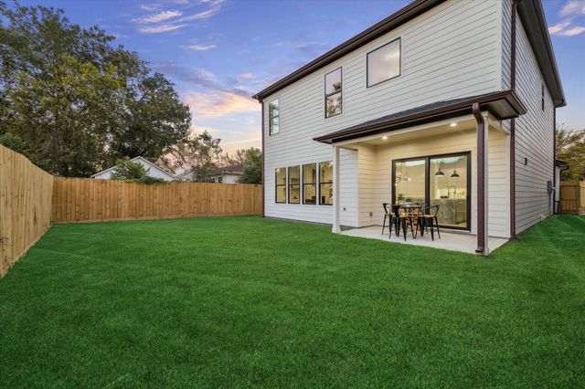 614 Eleanor Street, Houston, TX 77009