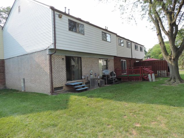 8432 Hickory Drive, Sterling Heights, MI 48312