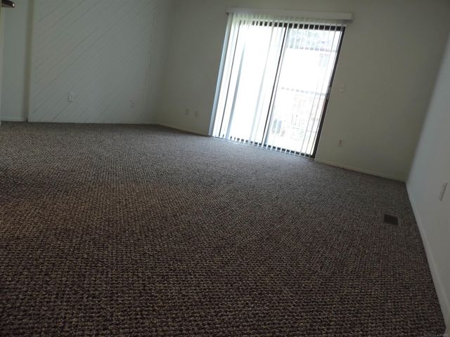 8432 Hickory Drive, Sterling Heights, MI 48312