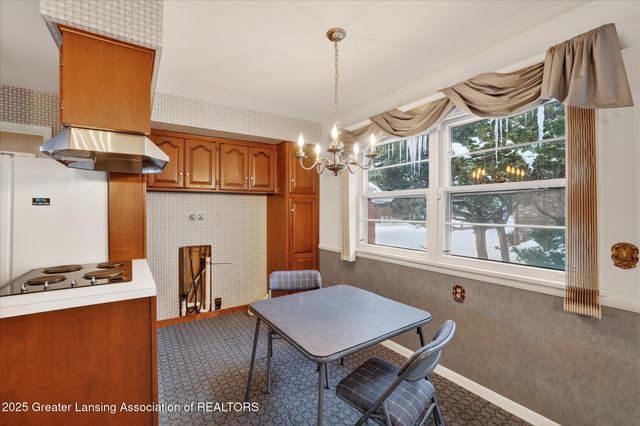 3000 Westchester Road, Lansing, MI 48911