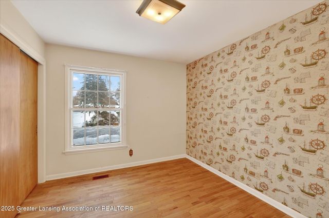 3000 Westchester Road, Lansing, MI 48911