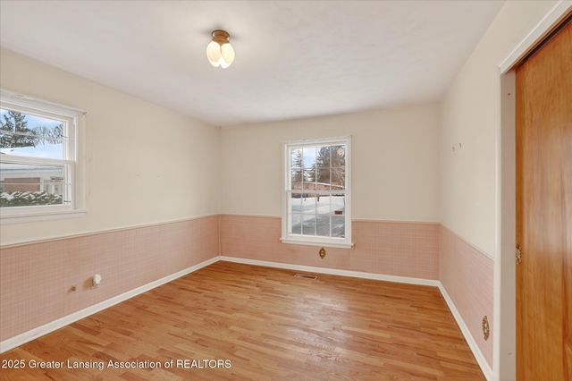 3000 Westchester Road, Lansing, MI 48911