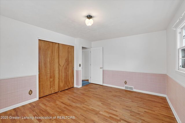 3000 Westchester Road, Lansing, MI 48911