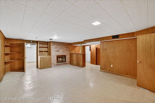 3000 Westchester Road, Lansing, MI 48911