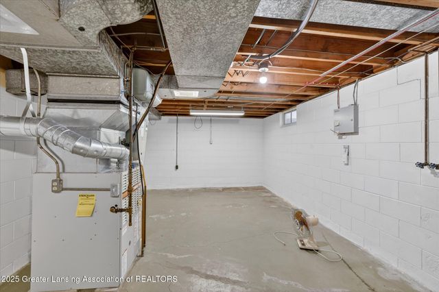 3000 Westchester Road, Lansing, MI 48911