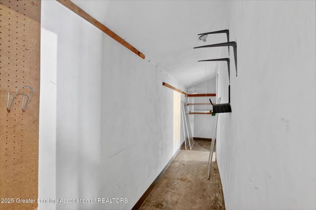 3000 Westchester Road, Lansing, MI 48911