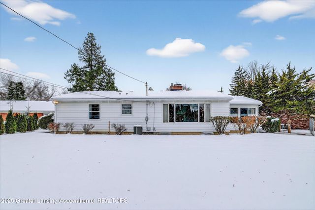 3000 Westchester Road, Lansing, MI 48911