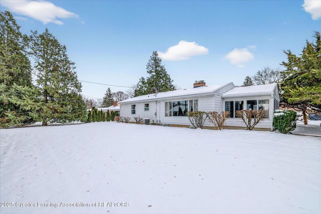 3000 Westchester Road, Lansing, MI 48911