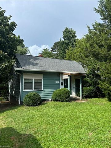 2305 E Lexington Avenue, High Point, NC 27262