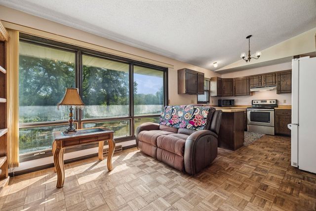 6521 Kurtz Lane, Eden Prairie, MN 55346