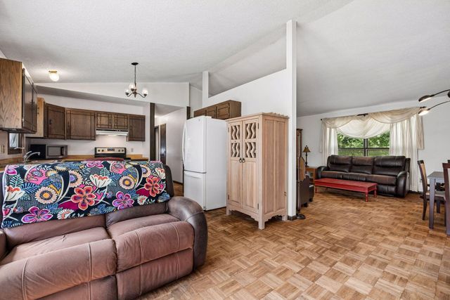6521 Kurtz Lane, Eden Prairie, MN 55346