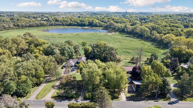 6521 Kurtz Lane, Eden Prairie, MN 55346