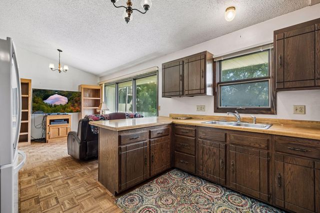 6521 Kurtz Lane, Eden Prairie, MN 55346