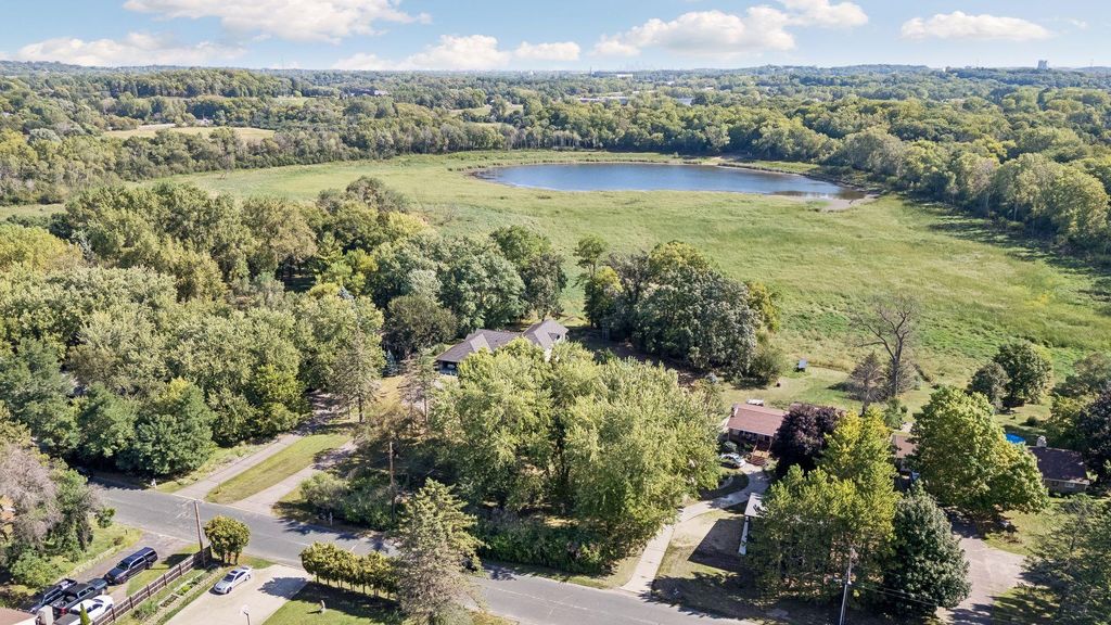 6521 Kurtz Lane, Eden Prairie, MN 55346 — exterior