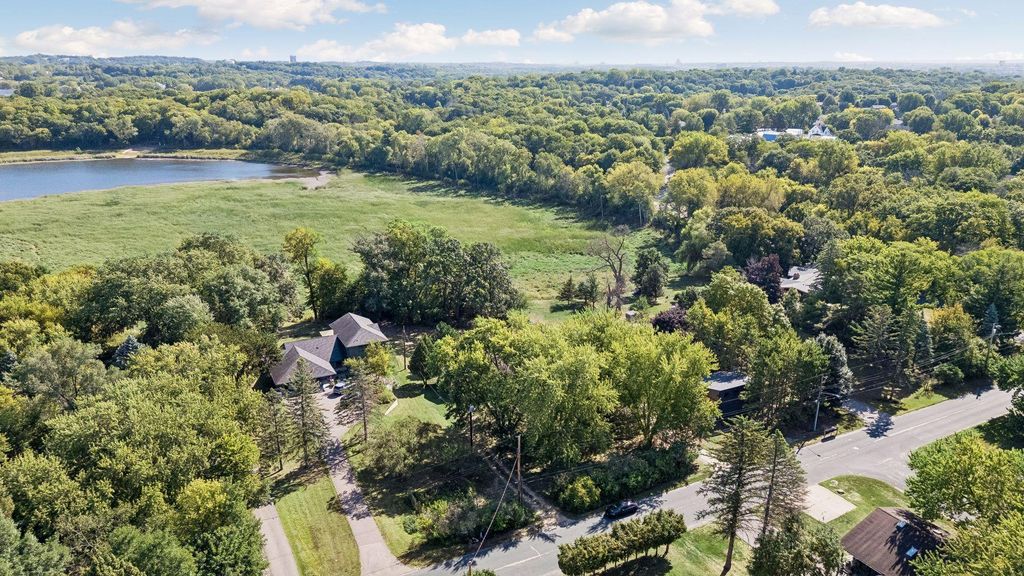 6521 Kurtz Lane, Eden Prairie, MN 55346 — photo 3