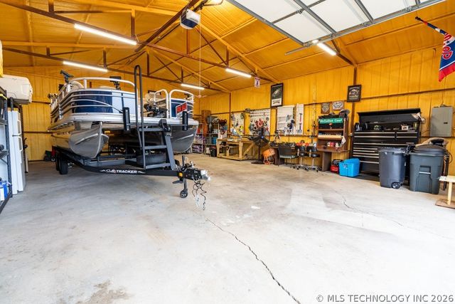 14314 Whispering Meadows, Kingston, OK 73439