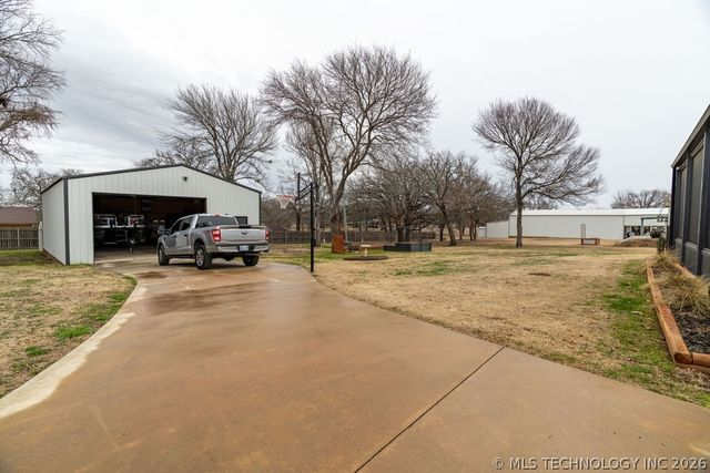 14314 Whispering Meadows, Kingston, OK 73439