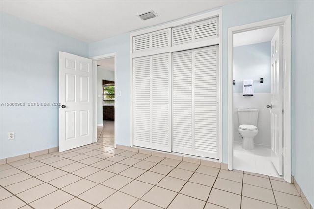 200 N 69th Ter, Hollywood, FL 33024