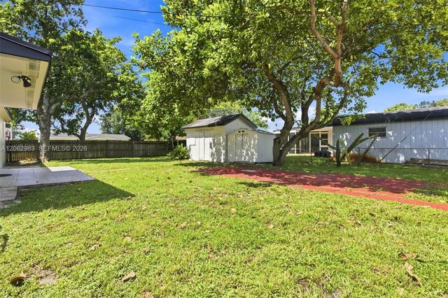 200 N 69th Ter, Hollywood, FL 33024