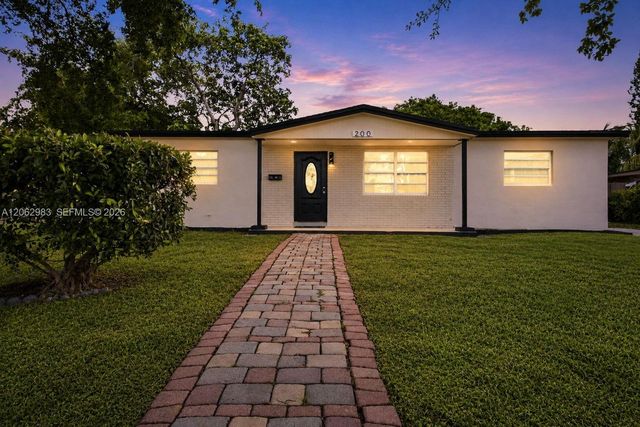200 N 69th Ter, Hollywood, FL 33024