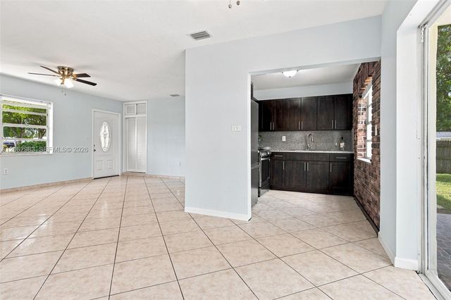 200 N 69th Ter, Hollywood, FL 33024