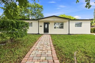 200 N 69th Ter, Hollywood, FL 33024