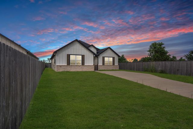 6901 Road 5503, Cleveland, TX 77327