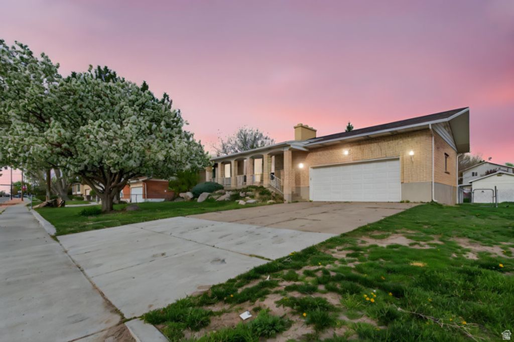 206 N 2000 W, West Point, UT 84015