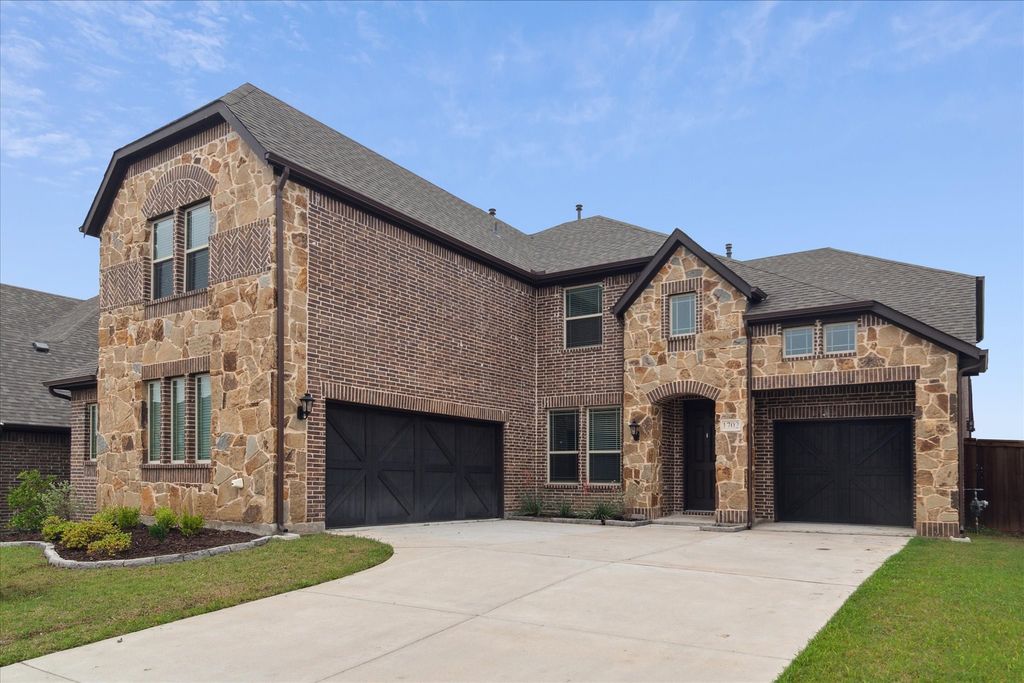 1702 Veneto Drive, Mclendon Chisholm, TX 75032