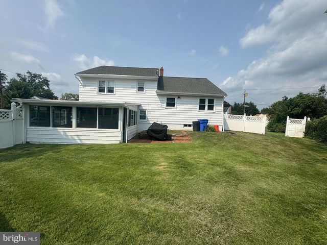 11 MANOR TERRACE, Mt Holly, NJ 08060
