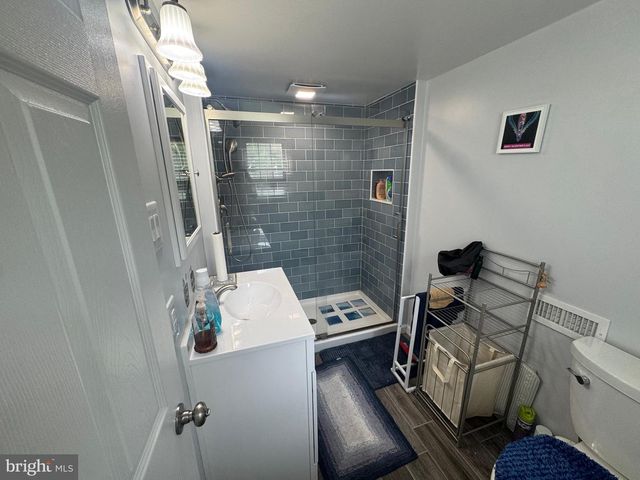11 MANOR TERRACE, Mt Holly, NJ 08060
