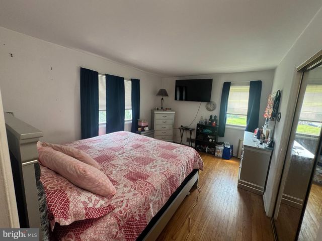 11 MANOR TERRACE, Mt Holly, NJ 08060