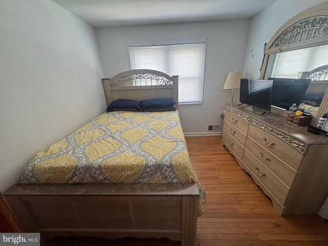 11 MANOR TERRACE, Mt Holly, NJ 08060
