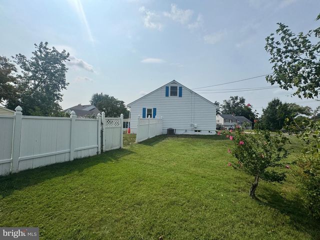 11 MANOR TERRACE, Mt Holly, NJ 08060