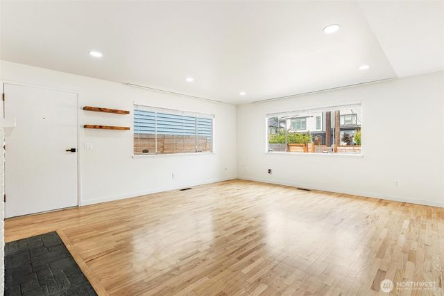 1609 E Alder Street, Seattle, WA 98122