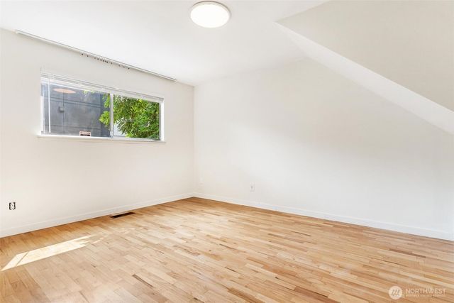 1609 E Alder Street, Seattle, WA 98122