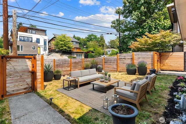 1609 E Alder Street, Seattle, WA 98122