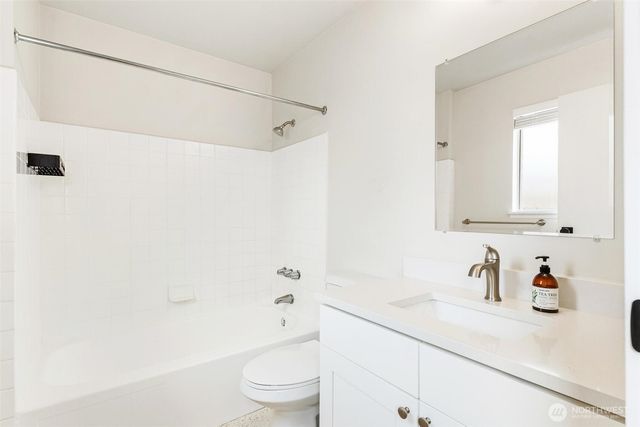 1609 E Alder Street, Seattle, WA 98122