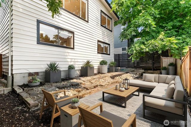 1609 E Alder Street, Seattle, WA 98122