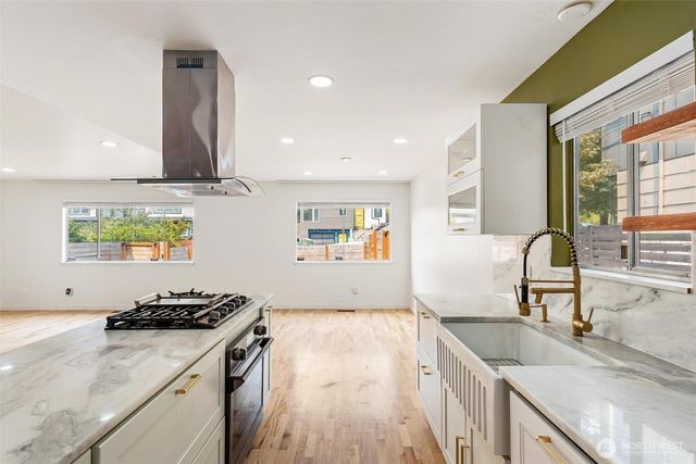 1609 E Alder Street, Seattle, WA 98122