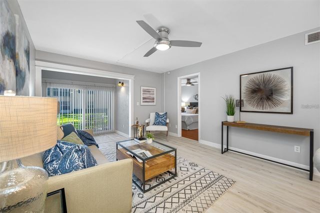 1100 E BAY DRIVE 82, Largo, FL 33770