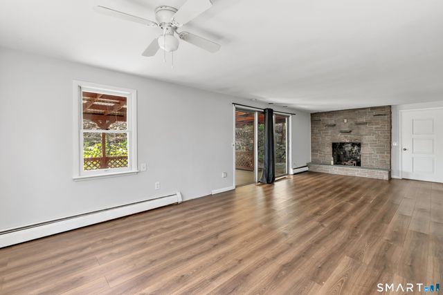 48 Mountain Street, Derby, CT 06418